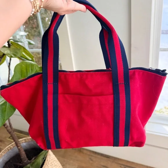 R. Riveter - Picture 2 of 6